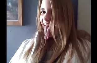 XXX मारुसिया उसके मुँह में लेती है और गांड में देती है