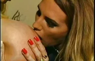 XXX लेजबायत निकस