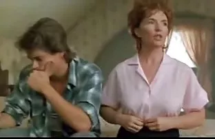 XXX तेंदुआ एक क्रोकेट छेद के साथ लेगिंग करता है