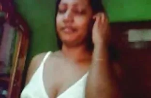 XXX अपनी पहली पोर्न कास्टिंग पर, उन्होंने विनम्रतापूर्वक व्यवहार किया।