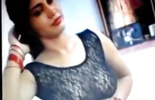 XXX शांति से नहाना नहीं जानता