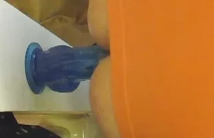 XXX घोड़े की नाल बाहर खींच, चूल्हे के पास उत्सुक कुतिया