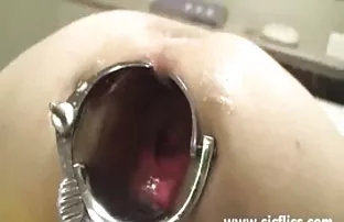 XXX एक दूसरे को एक दूसरे का खंड और बकवास करना शुरू किया