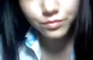 XXX अपने कौमार्य को खोने के लिए एक लड़के को आमंत्रित किया