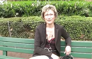 XXX वर्तमान प्रेमिका को तब पकड़ा गया जब एडी एक पूर्व प्रेमिका को पीट रही थी