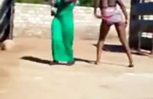 XXX बहुत मेहनत करता है