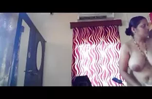 XXX चूसना चाहता है