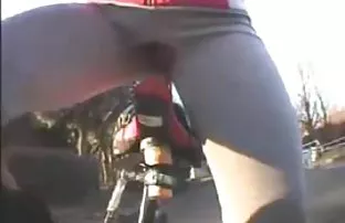 XXX प्रेमी कैमरे पर कमिंग कर रहे हैं