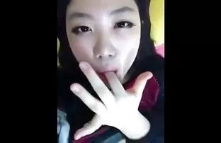 XXX फीता अंडरवियर में प्यारी