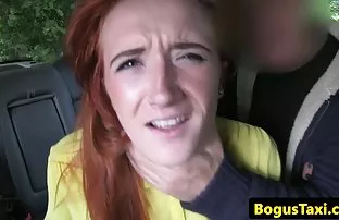 XXX मैं एक चूजे को कास्टिंग में लाया, उसे पैसे दिए और कैमरे के सामने चूत में पेल दिया