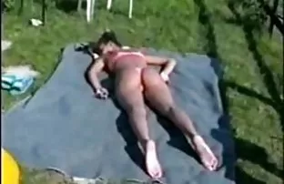 XXX थाई और यूरोपीय bukkake शो में भाग लेते हैं