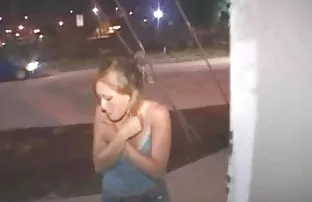 XXX बालों वाली चूत के साथ टेम्परमेंटल रिले रीड सेक्स में सक्रिय है