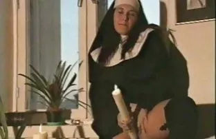 XXX पुरुष अपनी पत्नी के साथ छेड़छाड़ कर रहा है