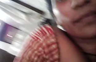 XXX अपनी प्रेमिका छात्रा के साथ एक वीडियो शूट किया