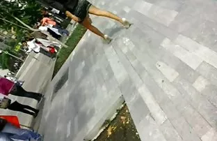 XXX गुलाबी बिल्ली और गुदा मार्ग में खिलौना