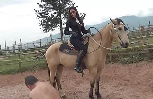 XXX वाइब्रेटर वाली लड़कियां