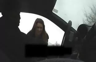 XXX बारिश के बावजूद लड़कियां चोदने के लिए दौड़ती हैं