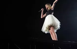 XXX लड़की को संतुष्ट किया