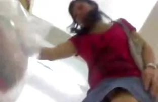 XXX लॉरेना अपने डिल्डो के साथ खुद को बेकार करती है