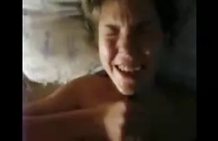 XXX गाल पर लेता है, चूत में देता है