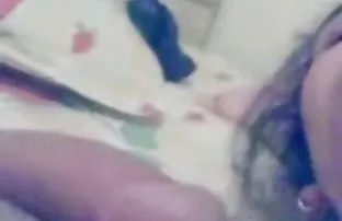 XXX चाचा युवा पड़ोसी का आग्रह करता है