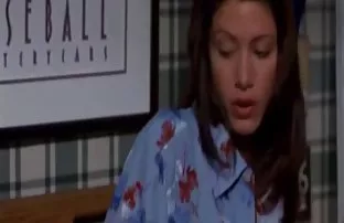 XXX सेंट पीटर्सबर्ग में शाम होते ही लड़के इरा से परिचित हो जाते हैं