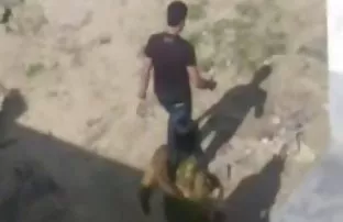 XXX कास्टिंग में सुंदरता दो लोगों को परेशान करती है